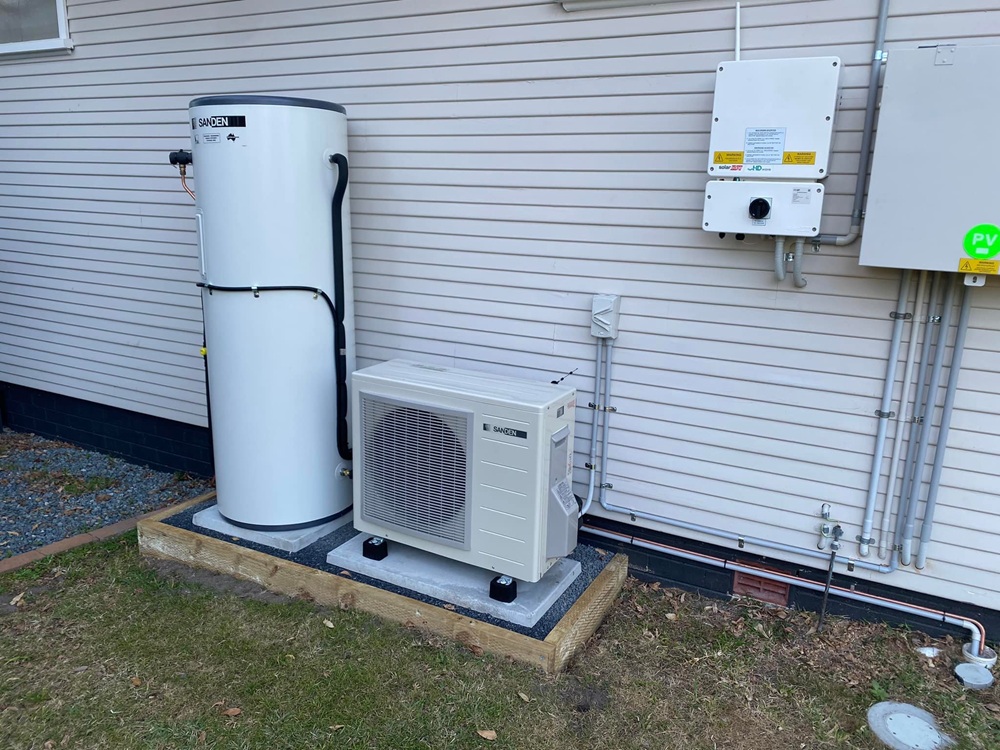 sanden-heat-pump https://adelaidesolarsolutions.com.au/wp-content/uploads/2025/07/sanden-heat-pump.jpg